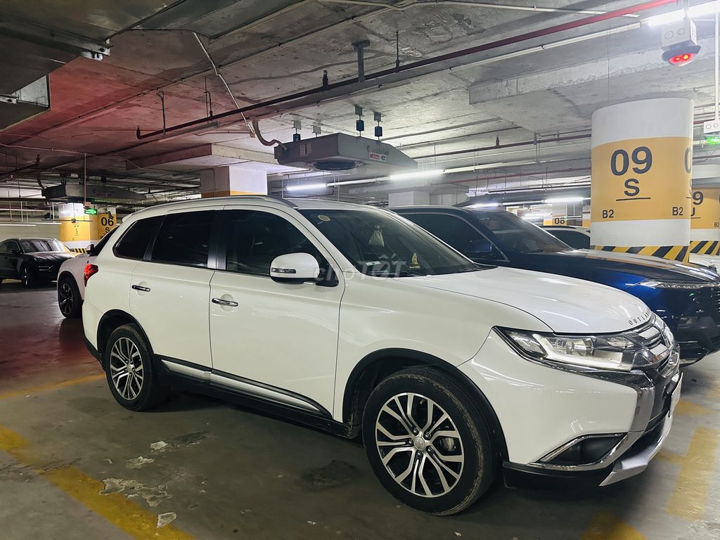 Mitsubishi Outlander 2019 - ảnh 1