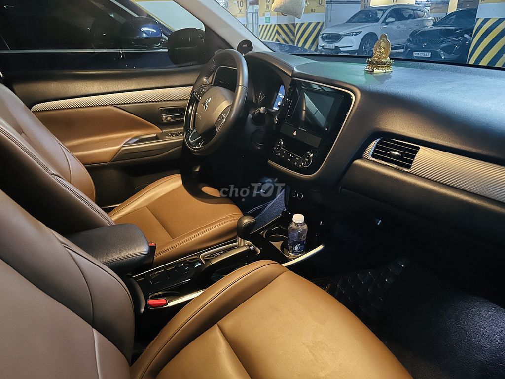 Mitsubishi Outlander 2019 - ảnh 3