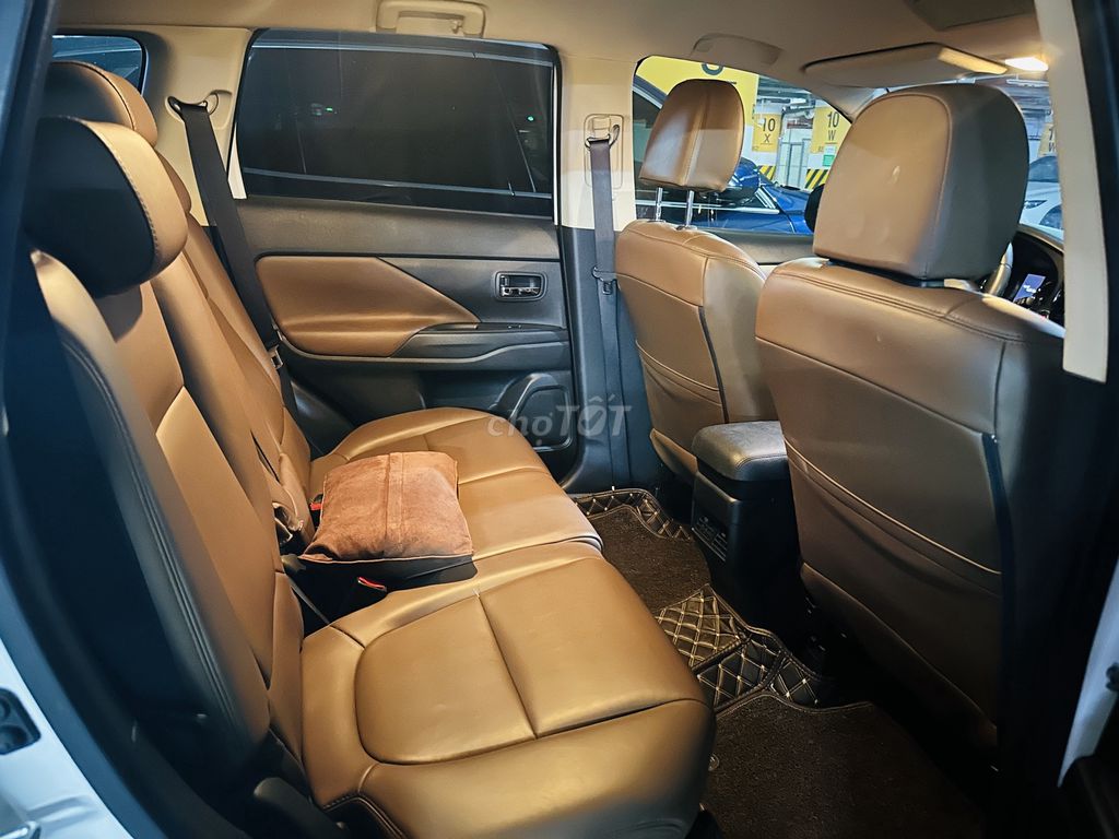 Mitsubishi Outlander 2019 - ảnh 4