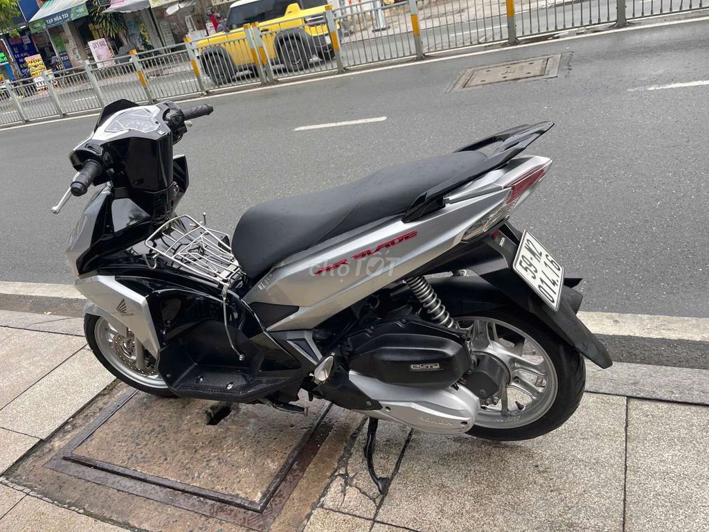 Honda Air Blade 2017 - ảnh 2