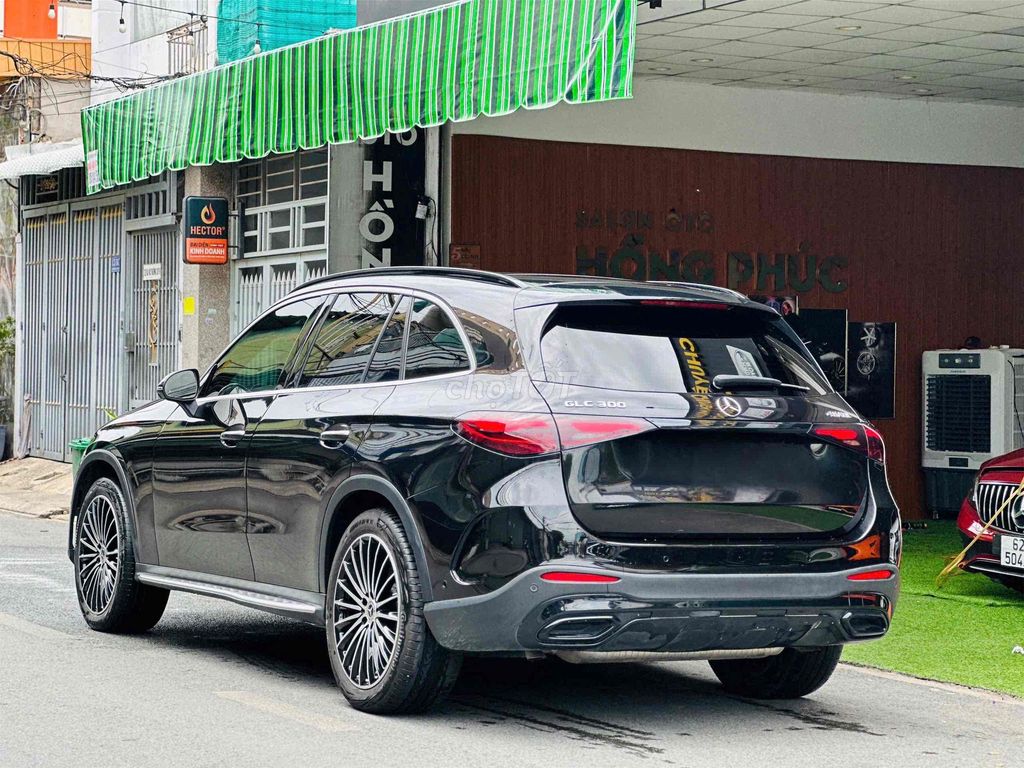 Mercedes-Benz GLC 300 4Matic 2023 - ảnh 2