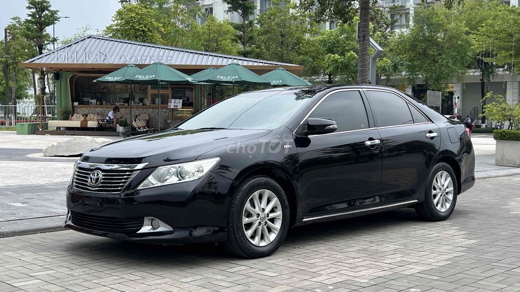 Toyota Camry 2.0E 2013 - ảnh 1