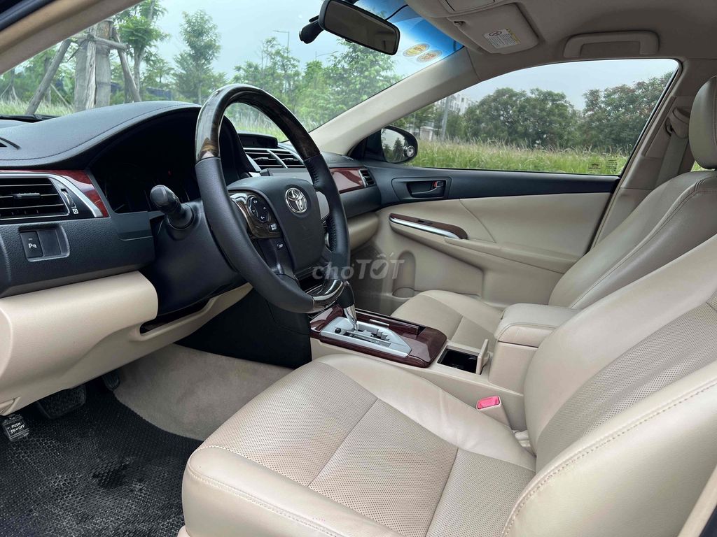 Toyota Camry 2.0E 2013 - ảnh 5