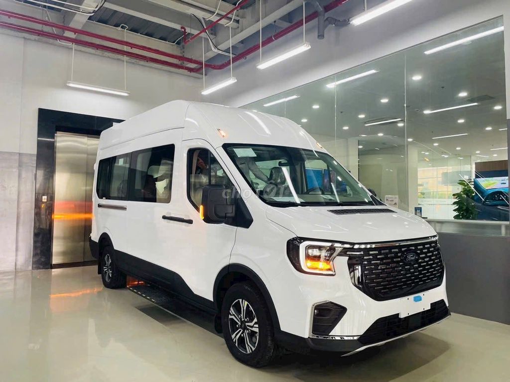 Ford Transit 2026 - ảnh 1