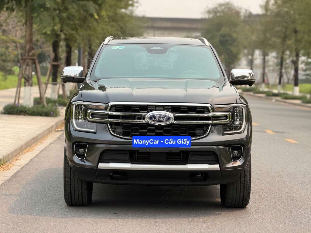Ford Everest 2024 - ảnh 1