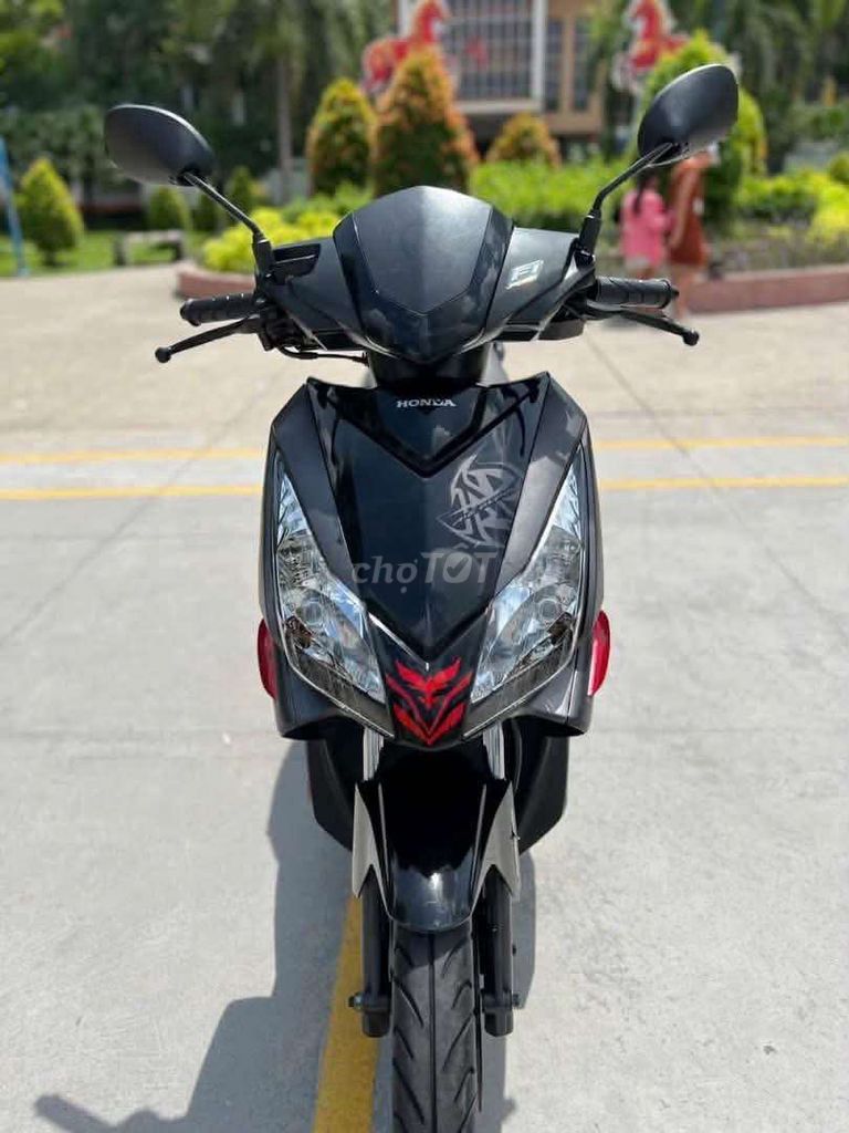 Honda Air Blade 2010 - ảnh 2
