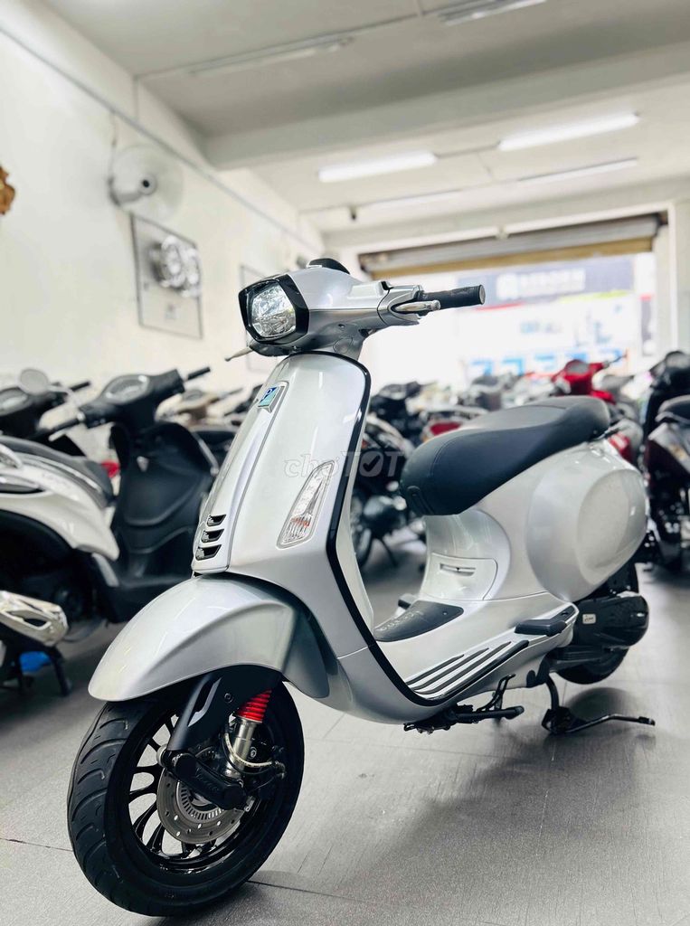 Piaggio Vespa 2016 - ảnh 4