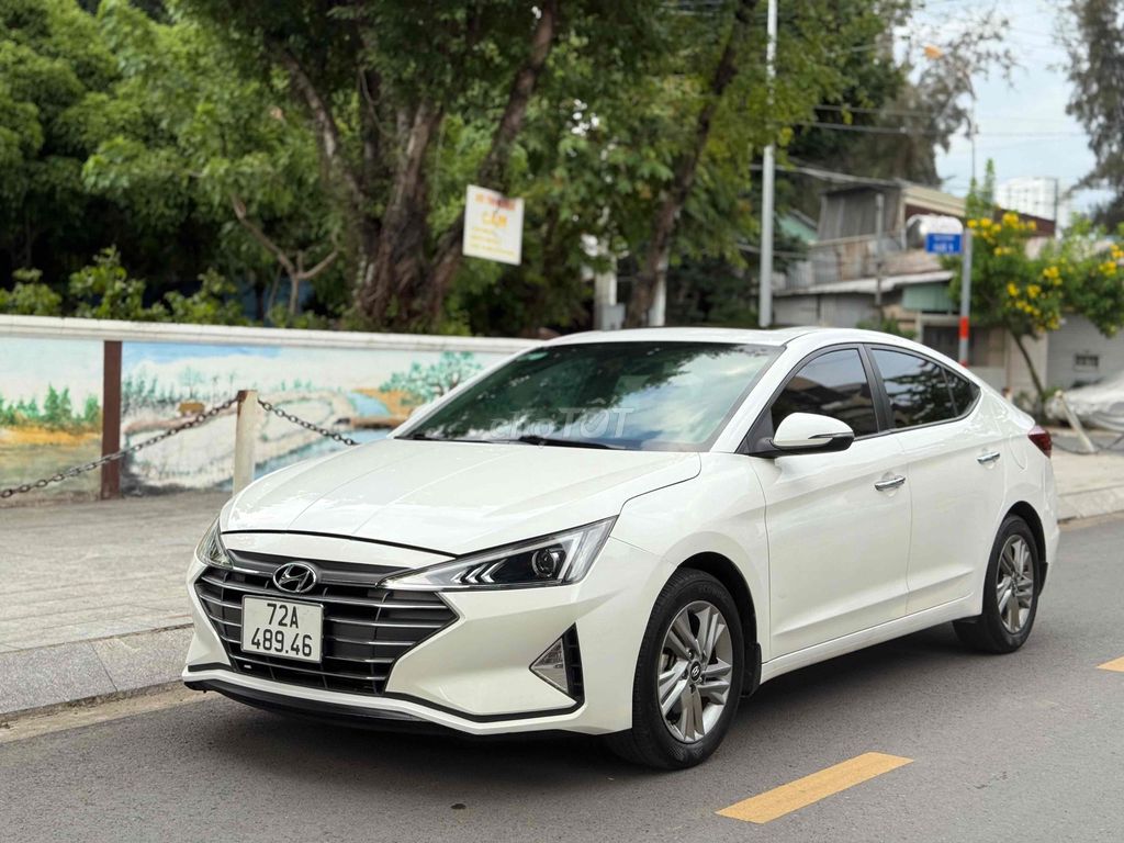 Hyundai Elantra 2021 - ảnh 2