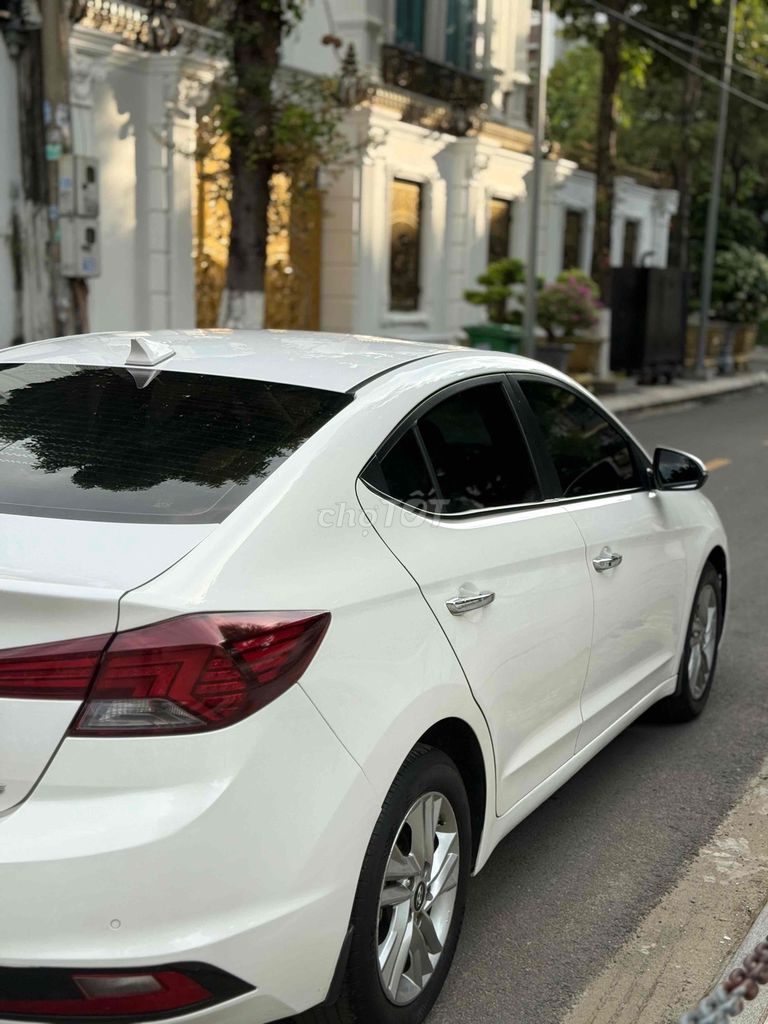 Hyundai Elantra 2021 - ảnh 4