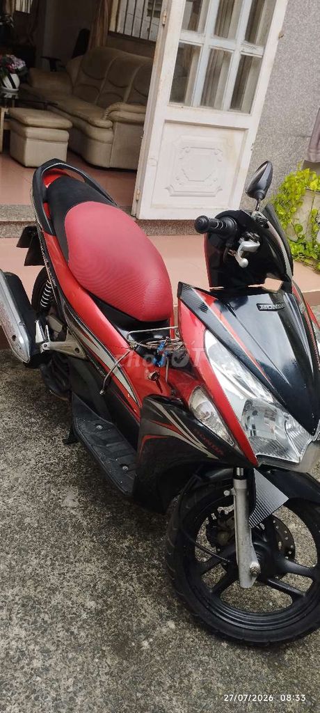 Honda Air Blade 2011 - ảnh 2