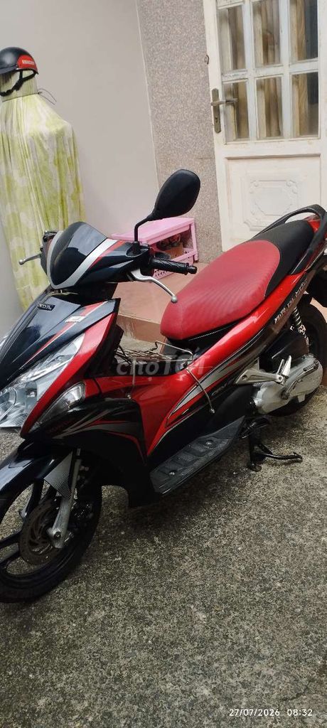 Honda Air Blade 2011 - ảnh 3