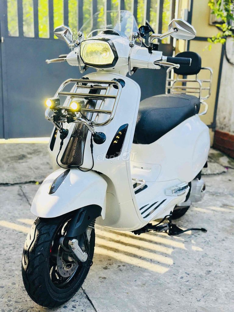 Piaggio Vespa 2015 - ảnh 1