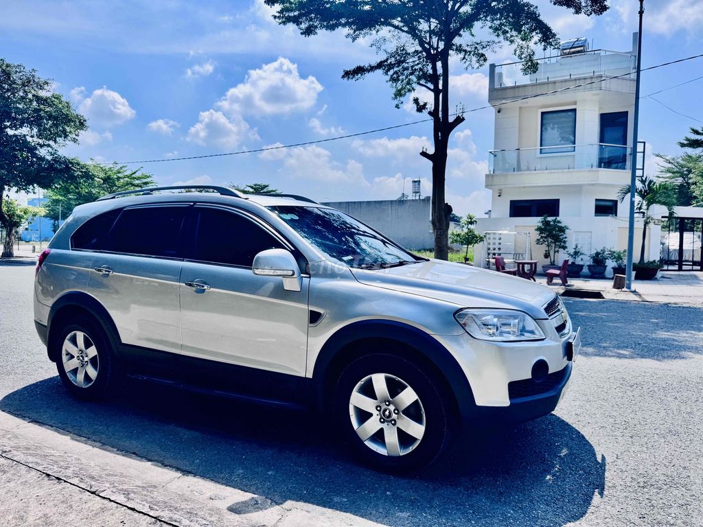 Chevrolet Captiva 2008 - ảnh 1