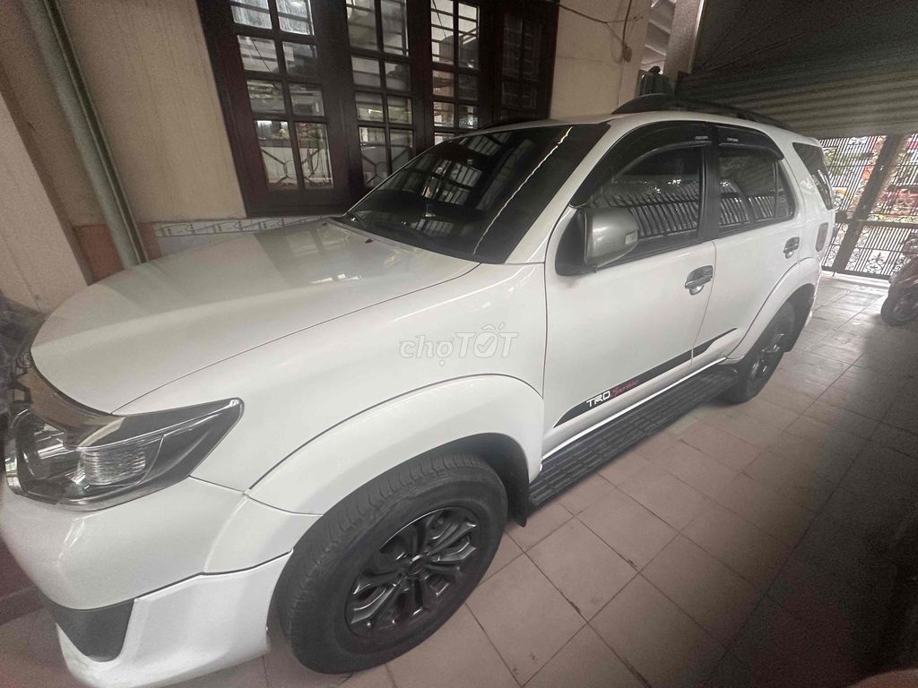 Toyota Fortuner 2014 - ảnh 2