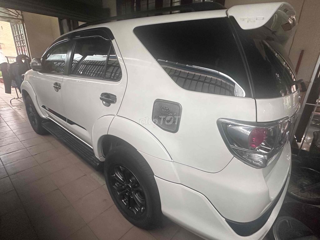 Toyota Fortuner 2014 - ảnh 3