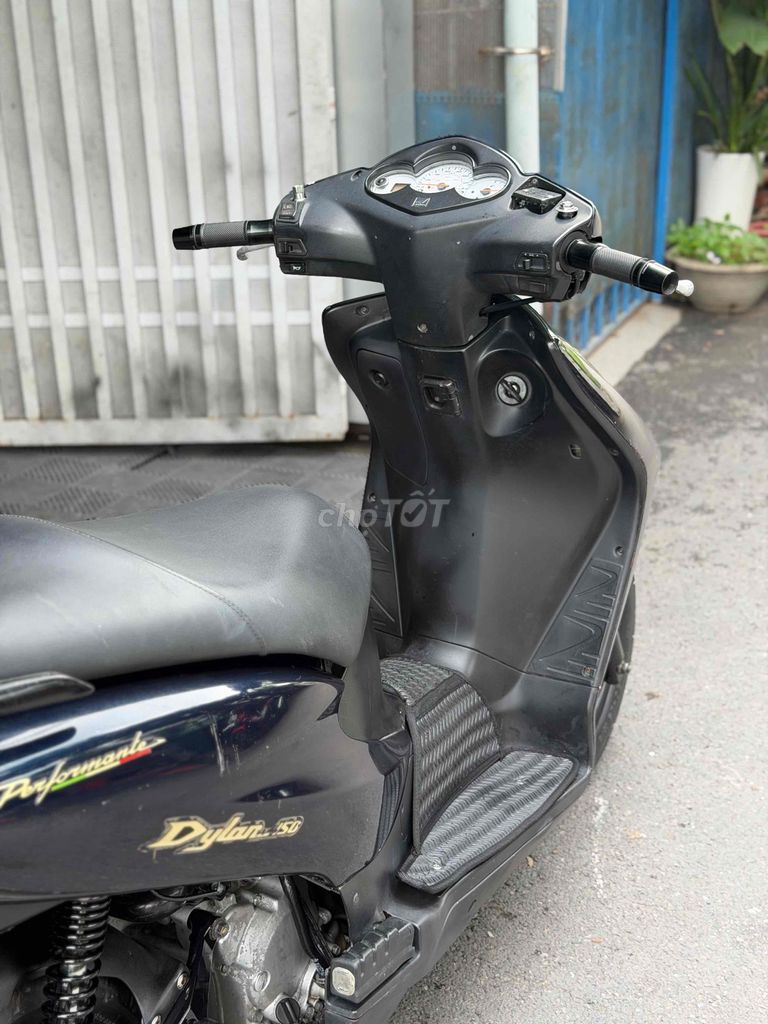 Honda Dylan 2005 - ảnh 4