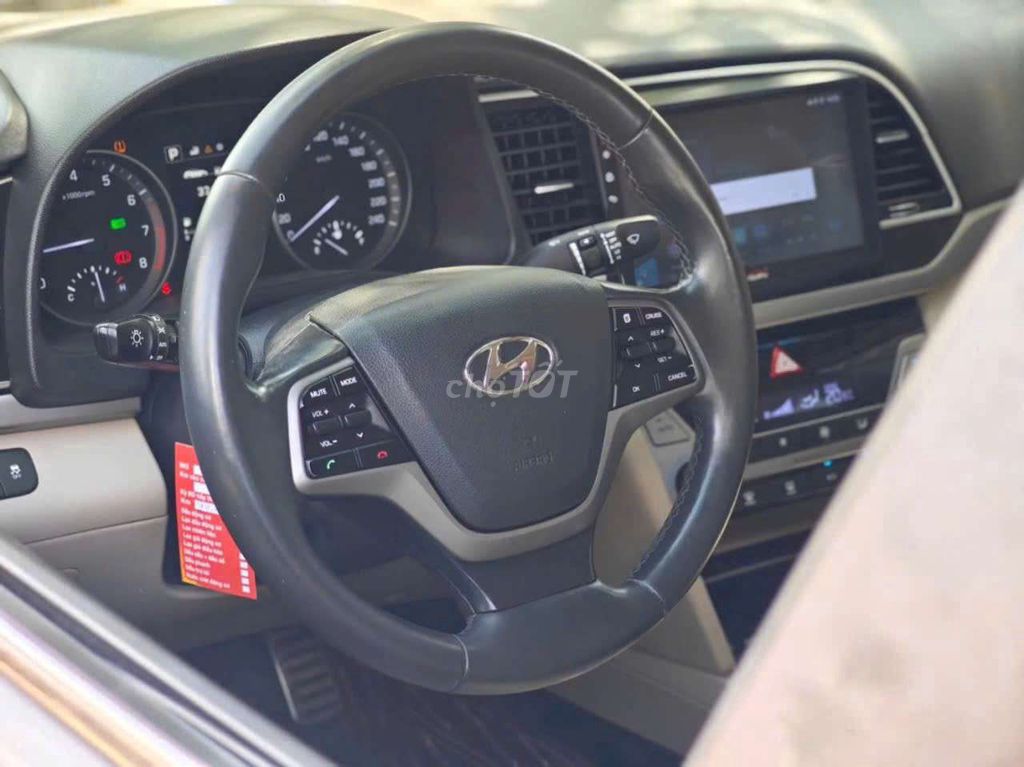 Hyundai Elantra 2018 - ảnh 4