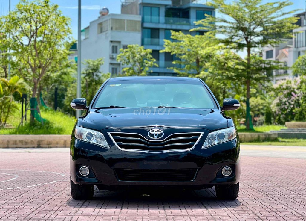 Toyota Camry LE 2.5 2010 - ảnh 1