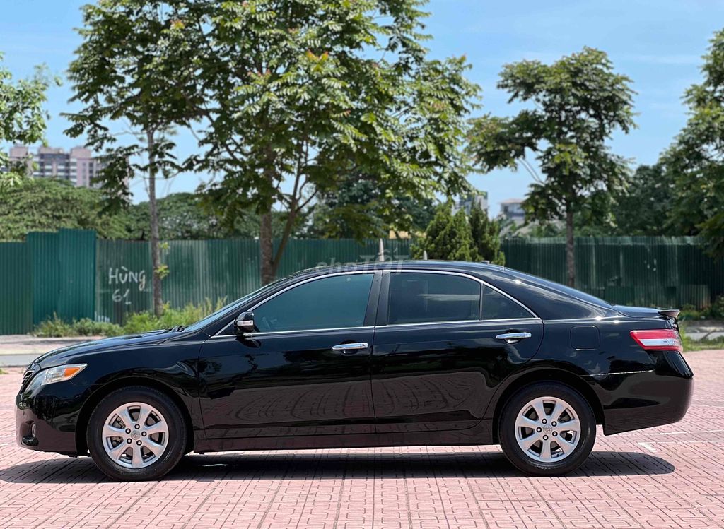 Toyota Camry LE 2.5 2010 - ảnh 3