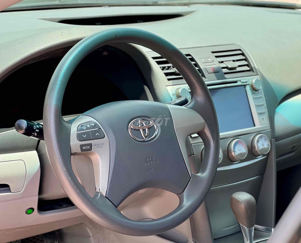 Toyota Camry LE 2.5 2010 - ảnh 5