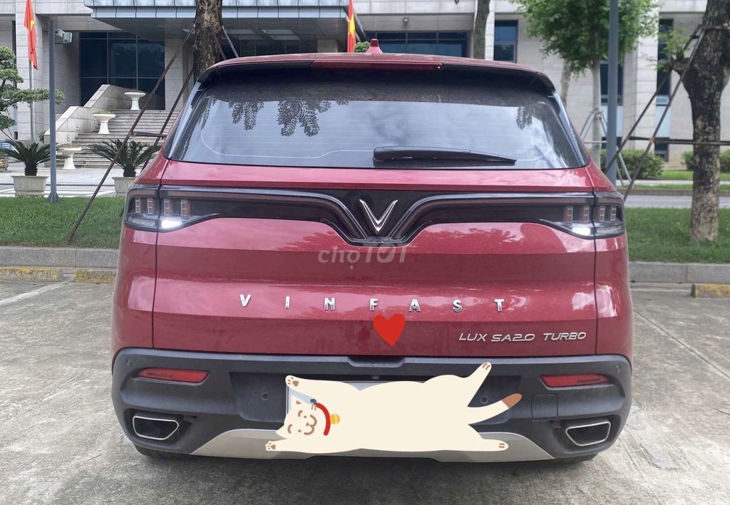 VinFast Lux SA2.0 2020 - ảnh 2