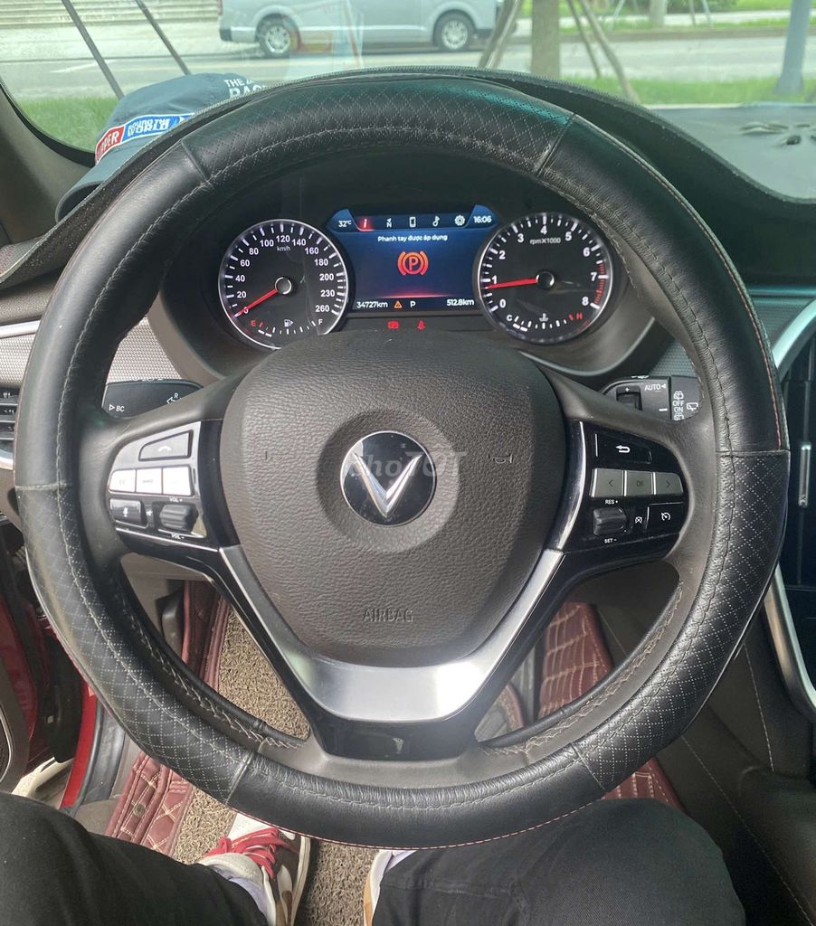 VinFast Lux SA2.0 2020 - ảnh 4