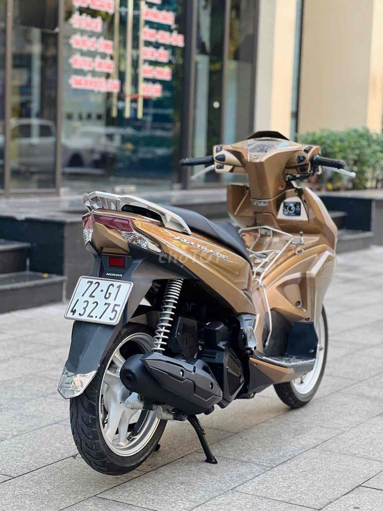Honda Air Blade 2017 - ảnh 3