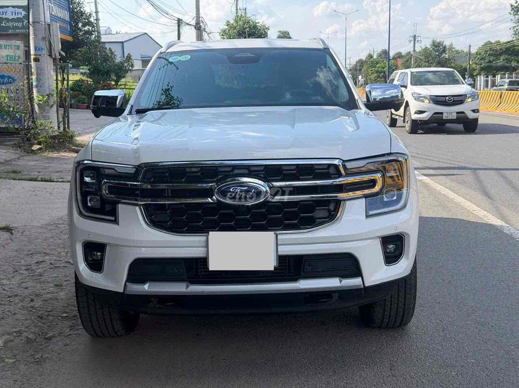 Ford Everest 2023 - ảnh 4