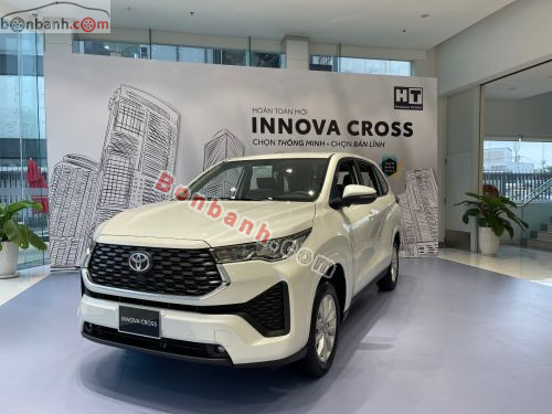 Toyota Innova Cross 2.0V CVT 2026 - ảnh 2