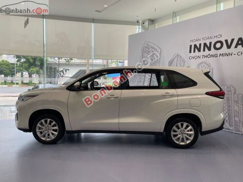 Toyota Innova Cross 2.0V CVT 2026 - ảnh 3