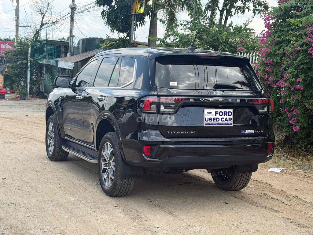 Ford Everest 2022 - ảnh 4