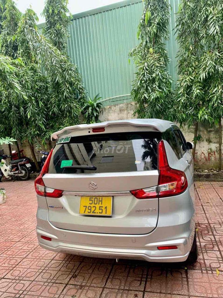 Suzuki Ertiga 2021 - ảnh 1