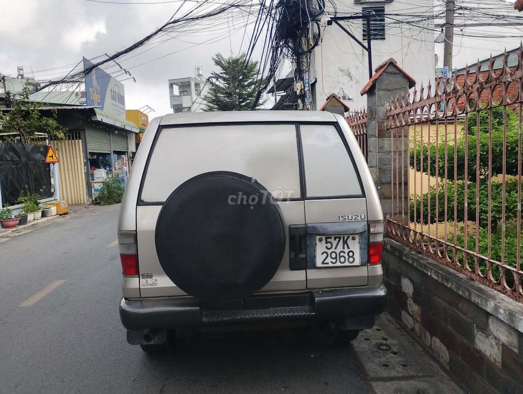 Isuzu Trooper 2000 - ảnh 2