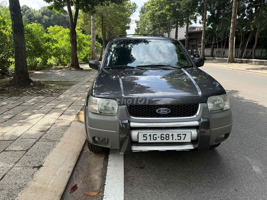 Ford Escape - ảnh 4