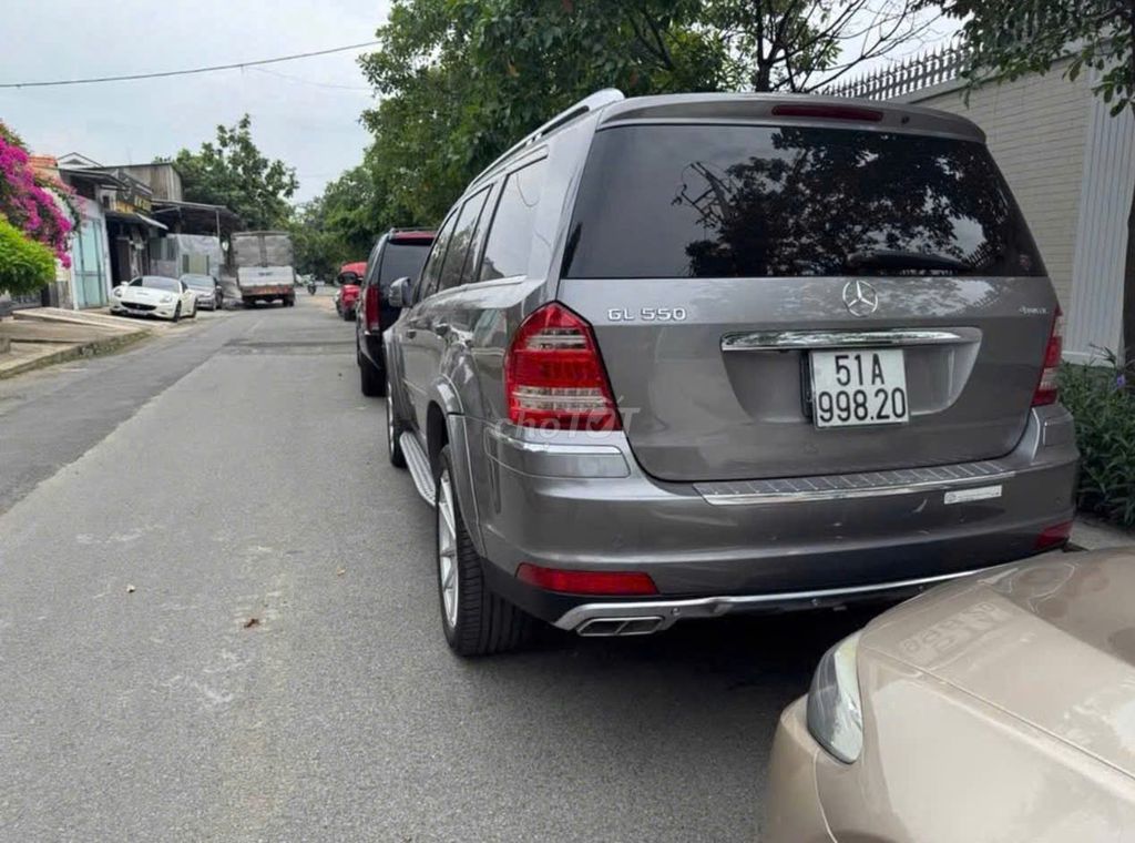 Mercedes-Benz 2010 - ảnh 4