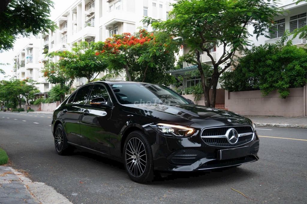 Mercedes-Benz 2023 - ảnh 1
