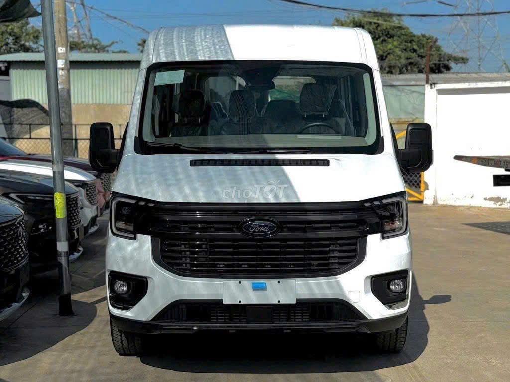 Ford Transit Trend 2025 - ảnh 1