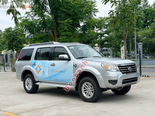 Ford Everest 2011 - ảnh 2