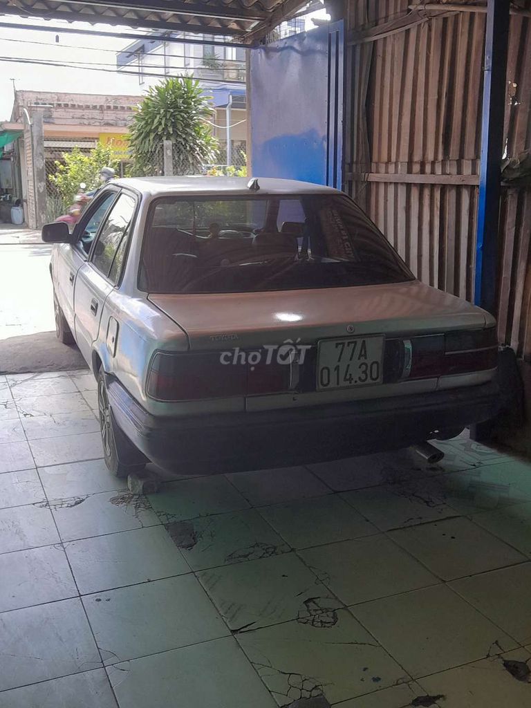 Toyota Corolla - ảnh 1