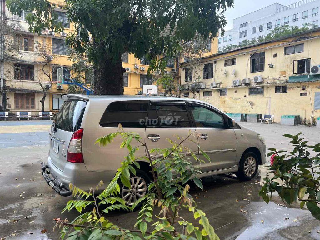Toyota Innova 2013 - ảnh 3