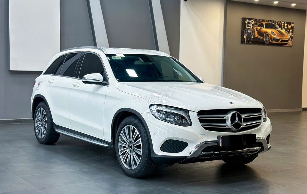 Mercedes-Benz 2018 - ảnh 2