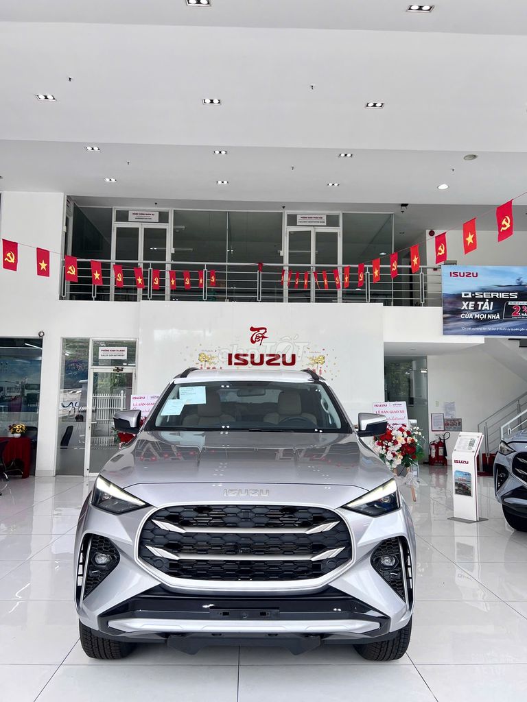 Isuzu 2025 - ảnh 2