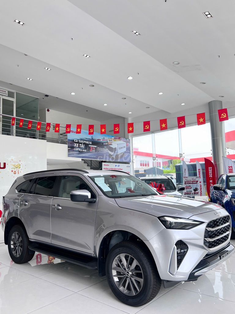 Isuzu 2025 - ảnh 3