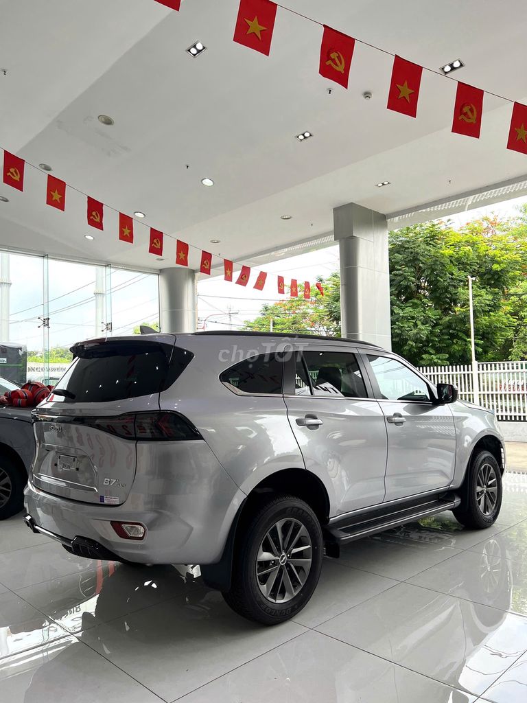 Isuzu 2025 - ảnh 4