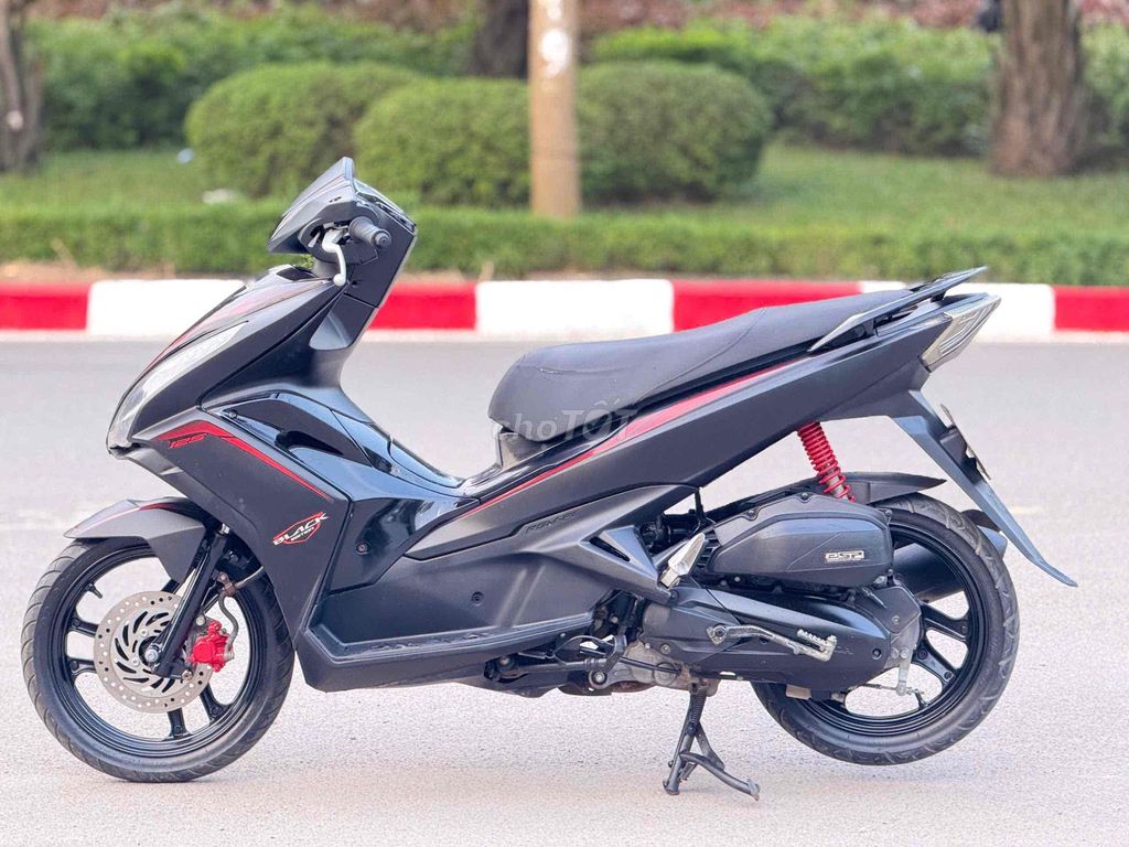 Airblade 2016 - ảnh 2
