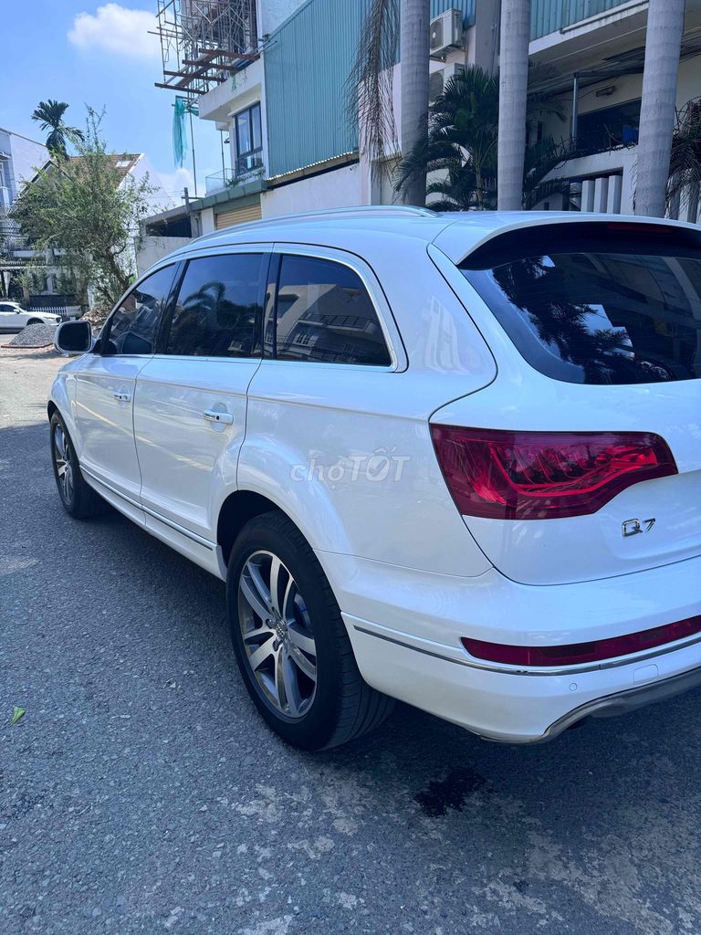 Audi Q7 2012 - ảnh 3