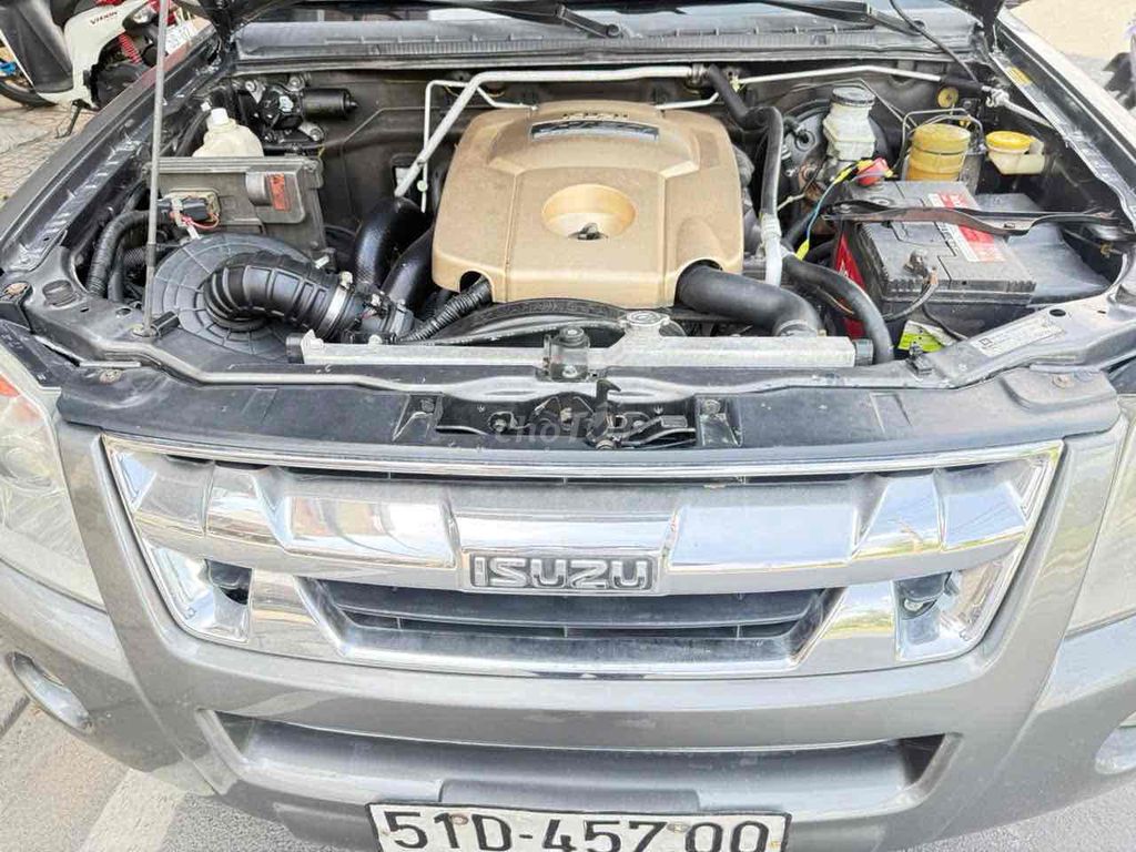 Isuzu 2010 - ảnh 5