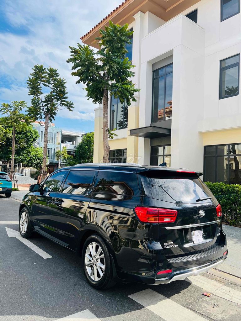 Kia Sedona 2019 - ảnh 4