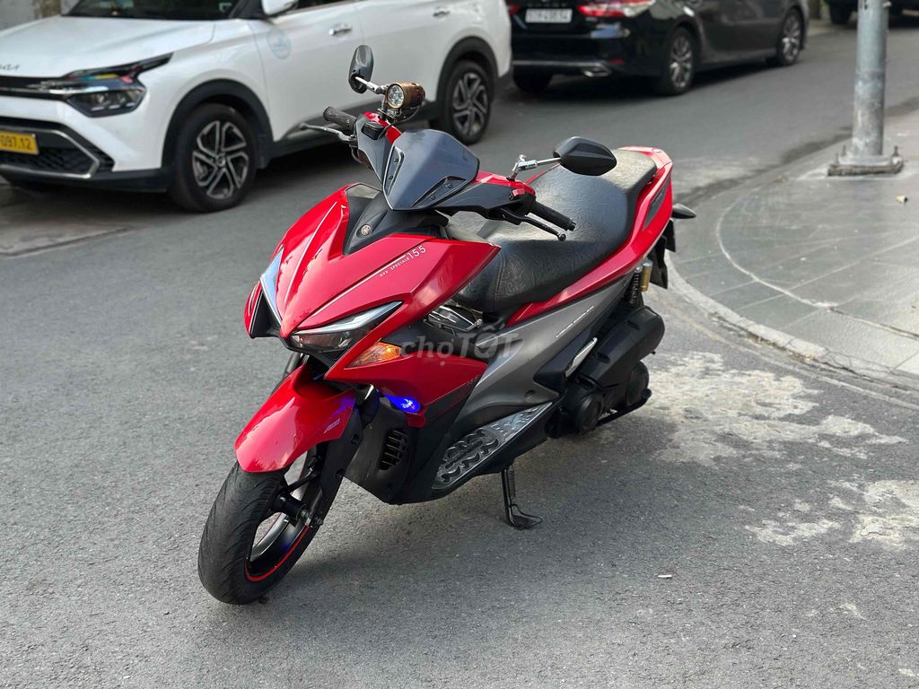 Yamaha NVX 2018 - ảnh 1