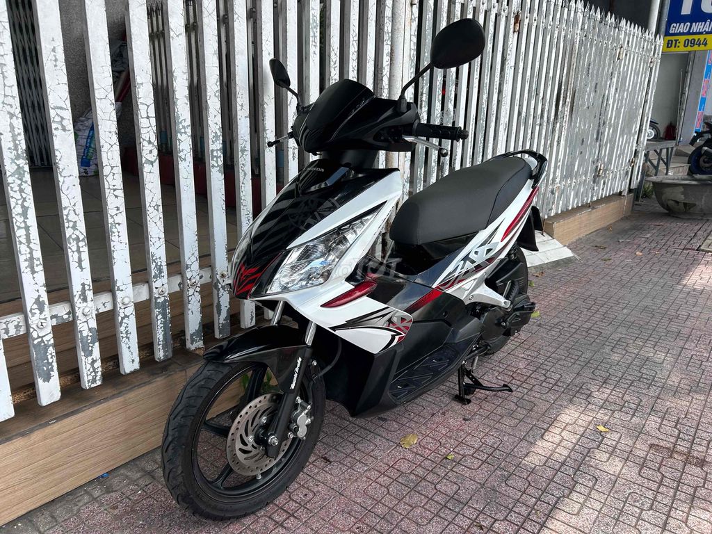 Honda Airblade 2010 - ảnh 2